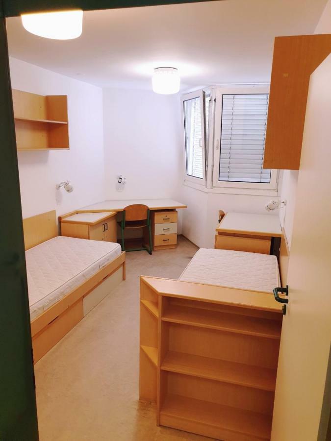 Summer Residence Hostel Ljubljana Dış mekan fotoğraf